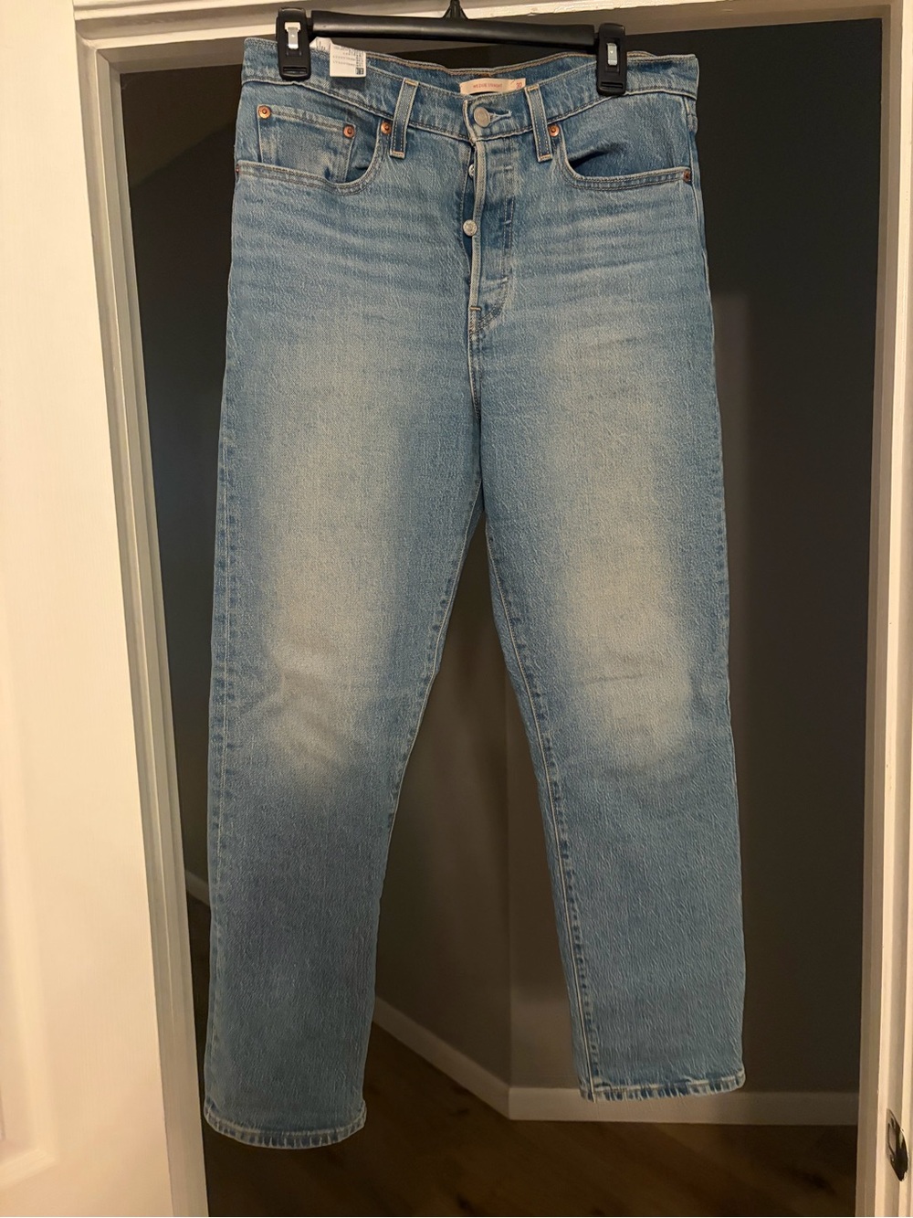 Medium Wash Levi’s Straight Jeans